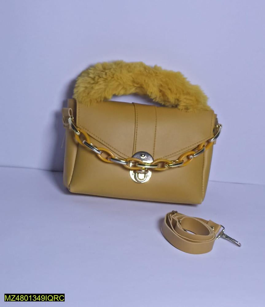 Women's Chunky Chain Purse With Fur
